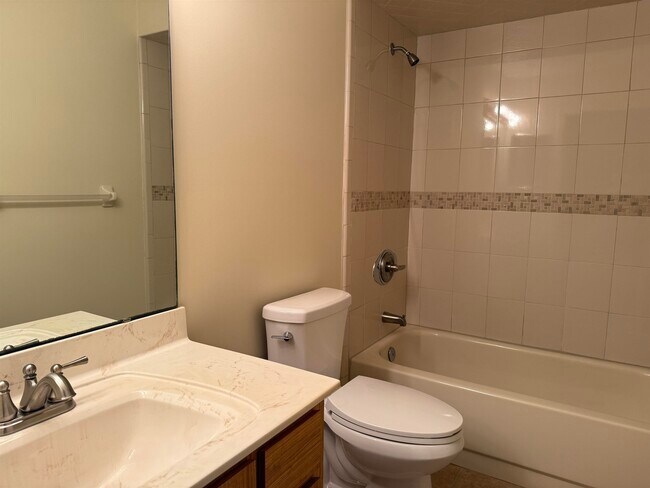 Building Photo - 6741 Veronica Ct