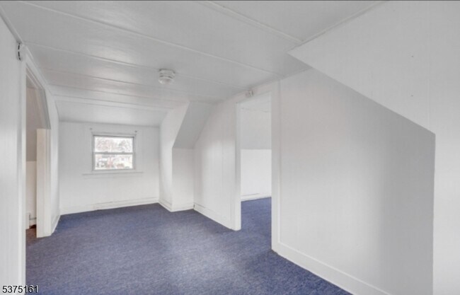 Building Photo - 106 Sadler Rd