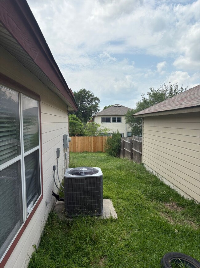 Building Photo - Beautiful Renovated Home in Bridgewood