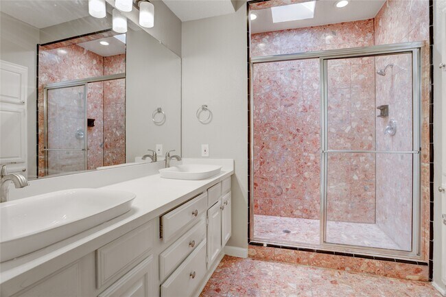 Building Photo - 9424 Bassoon Dr