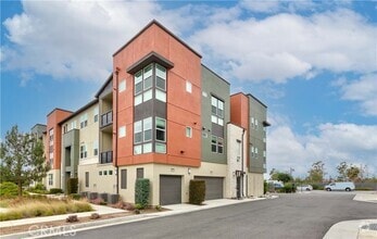Building Photo - 1114 Epic