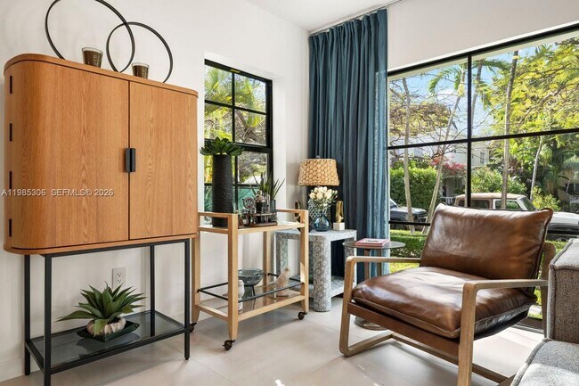 Building Photo - 151 NE 43rd St