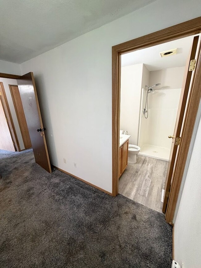 Building Photo - Spacious Keizer Home with Large Fenced Backyard