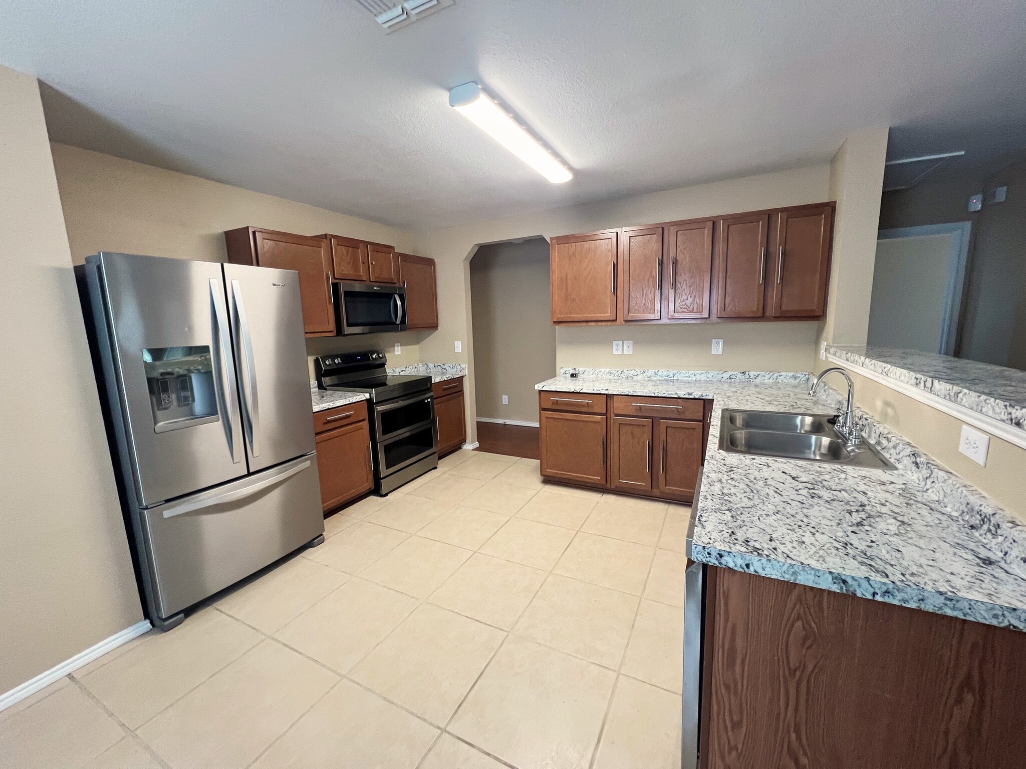 Building Photo - 3803 Ponderosa Bnd