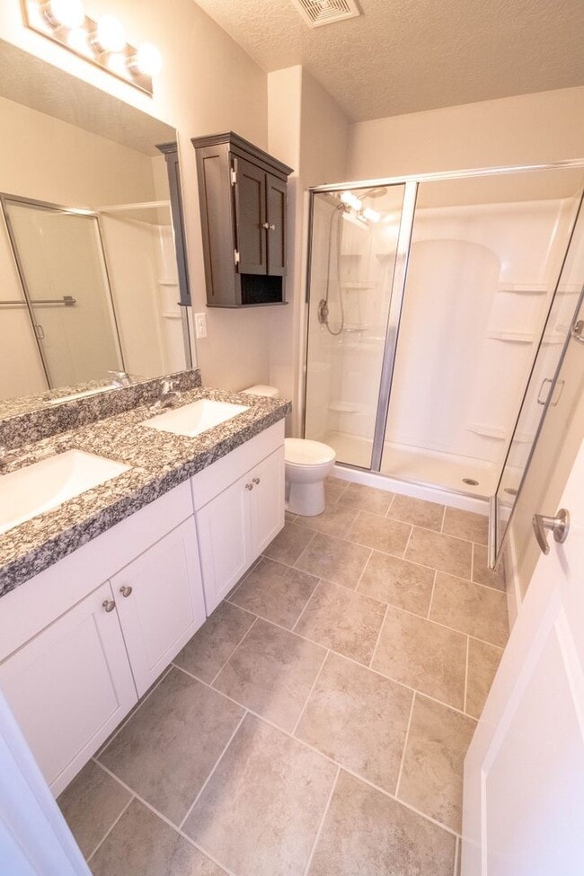 Building Photo - Beautiful Draper Townhomes in Prime Location