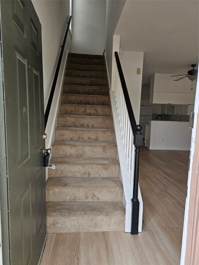 Building Photo - 2626 Holly Hall St