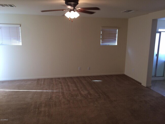 Building Photo - 15739 N 172nd Ln