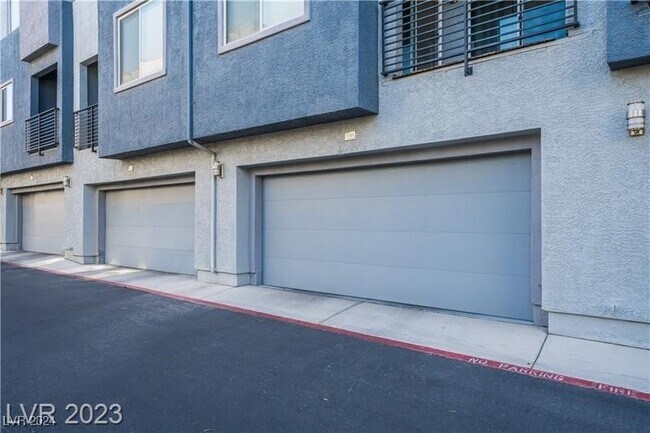 Building Photo - 9050 W Tropicana Ave