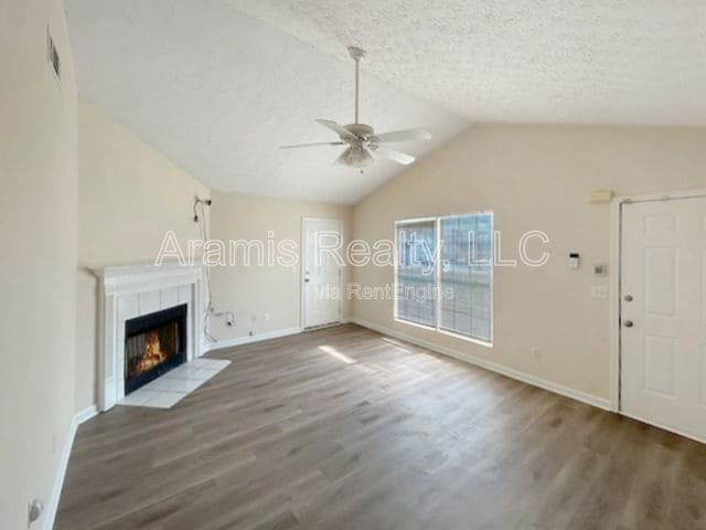 Building Photo - 263 Marsh Glen Dr