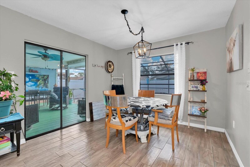 Building Photo - 10105 Briar Cir