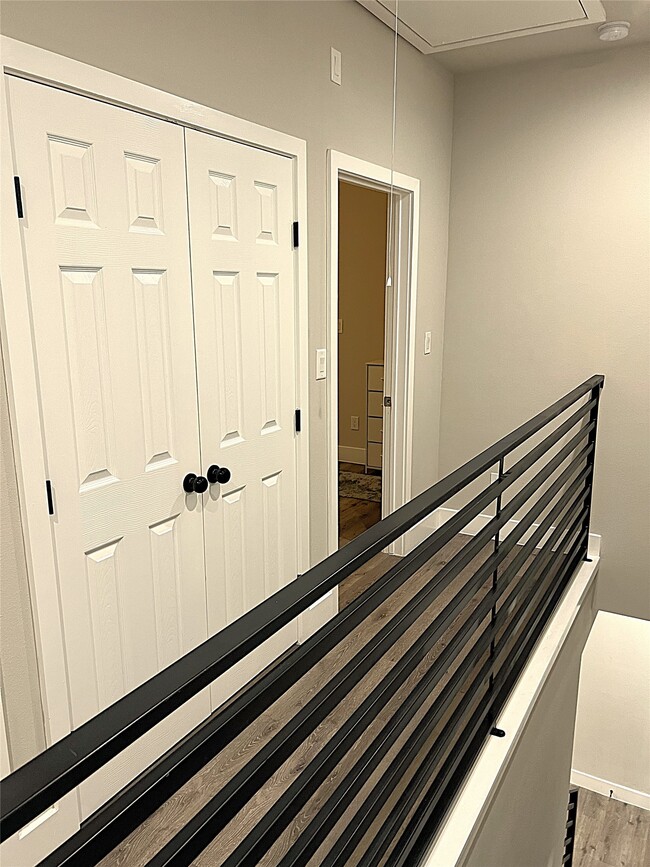 Building Photo - 19106 Sears Dr