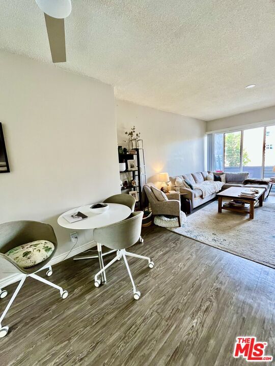 Building Photo - 1037 Lincoln Blvd