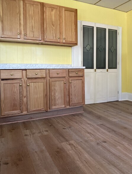 Kitchen with Pantry - 222 W End Blvd