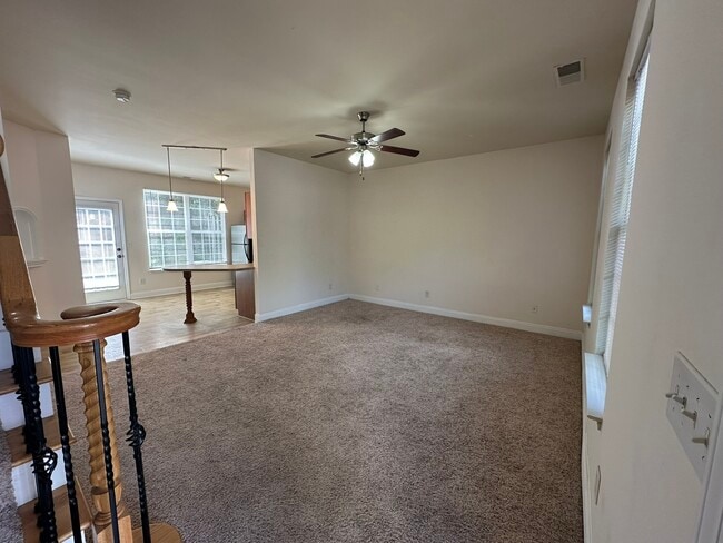 104 LIVING - Kensington Townhomes