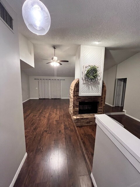 Building Photo - Beautiful Like New Home For Rent in Brandon!