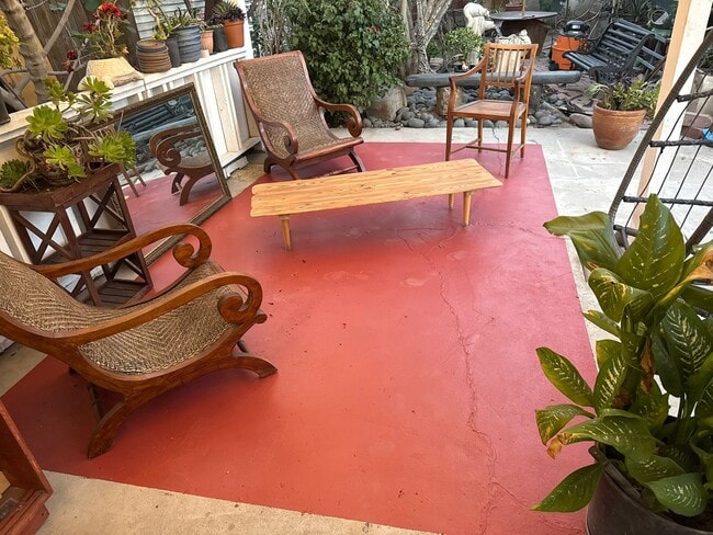 Building Photo - 1344 S Hudson Ave