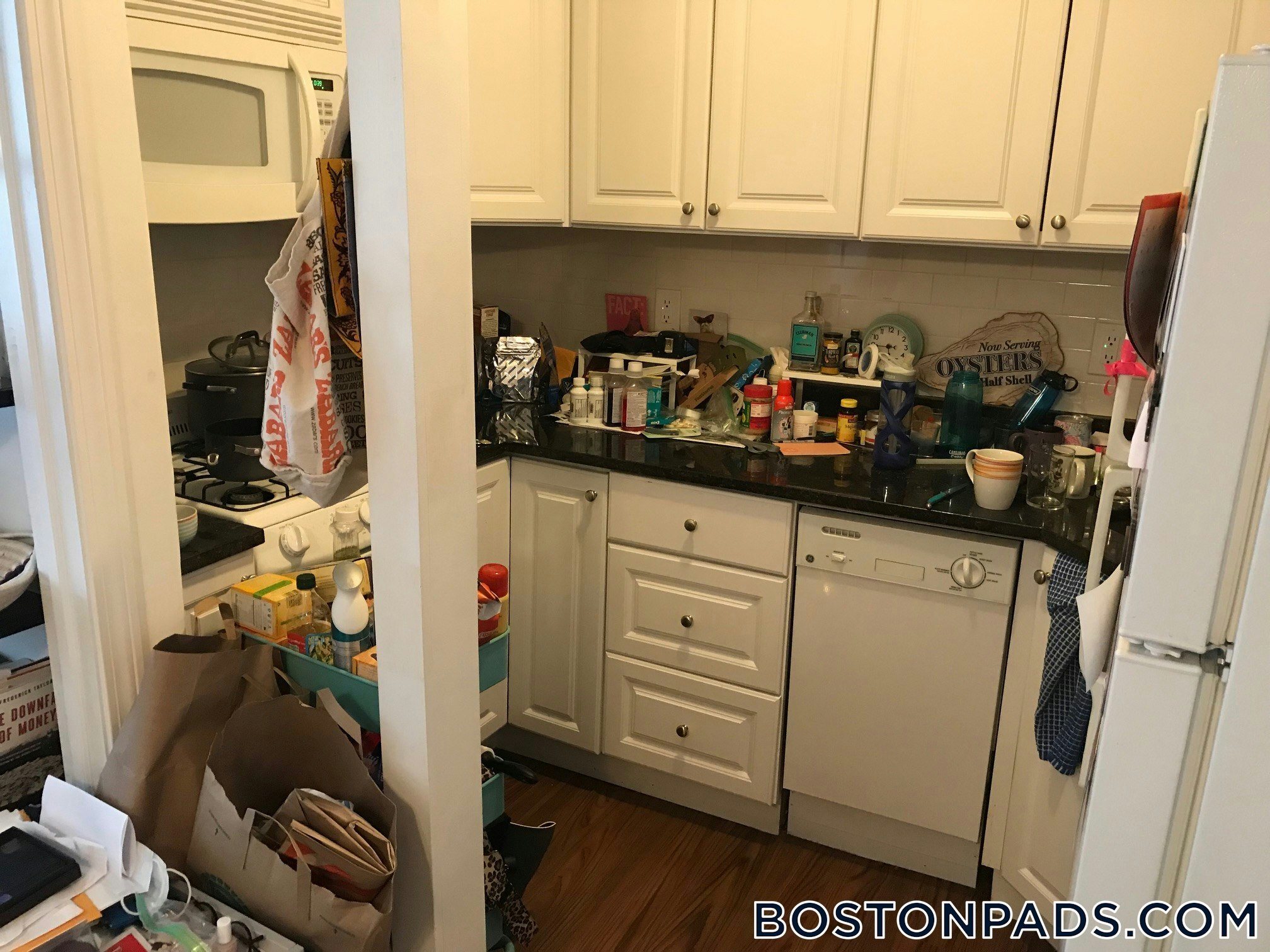 Building Photo - 64 Hemenway St