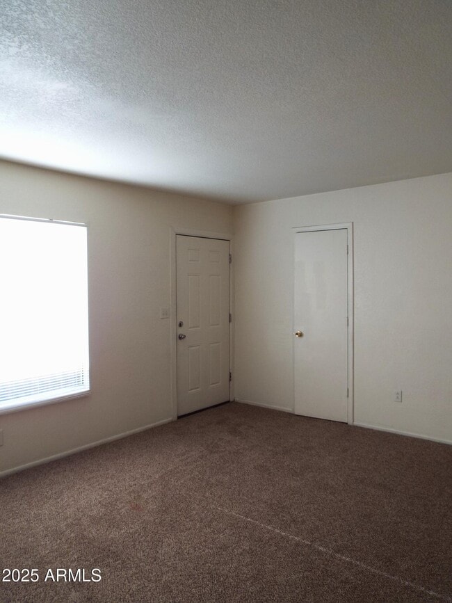 Building Photo - 6713 W Palmaire Ave