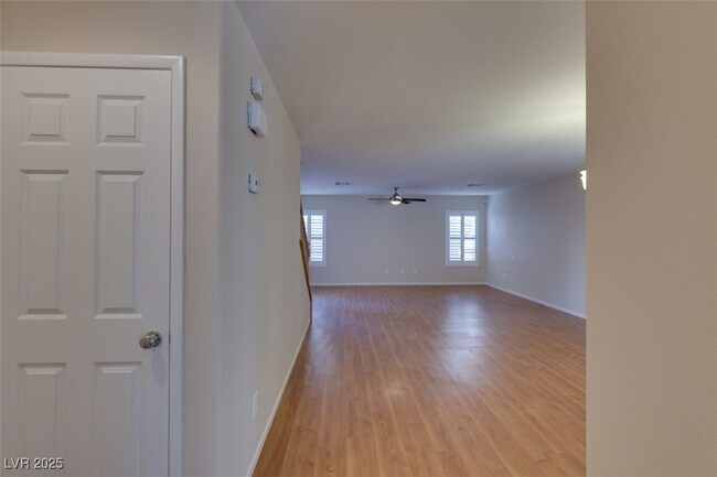 Building Photo - 656 Port Talbot Ave