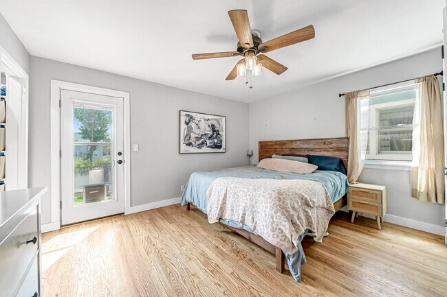 Building Photo - 12 Pavonia Ct