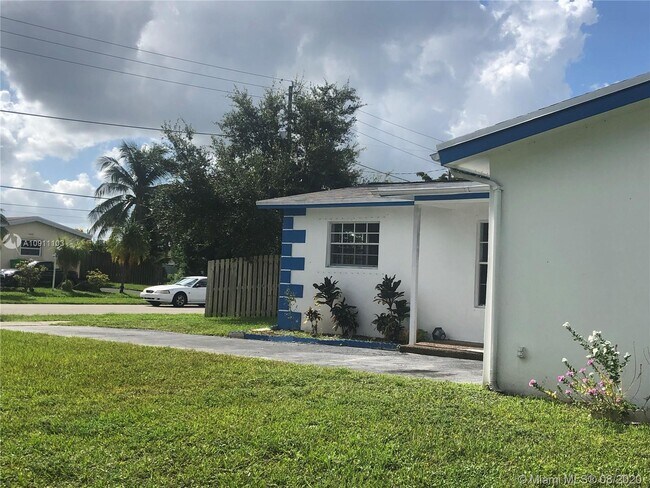 Building Photo - 8500 NW 24th Pl