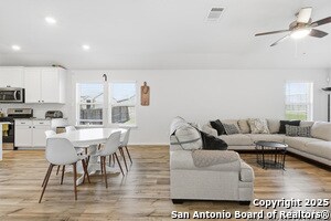 Building Photo - 1308 Lydian Broom