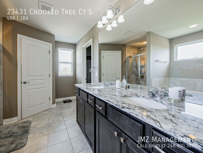 Building Photo - 23431 Crooked Tree Ct S