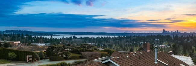 Building Photo - 6Bd/6.5Ba Clyde Hill House