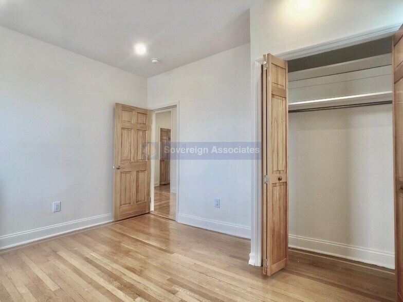 Building Photo - 175 Pinehurst Ave