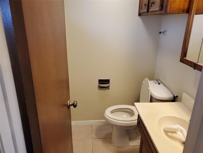 Building Photo - 7323 Log Hollow Dr