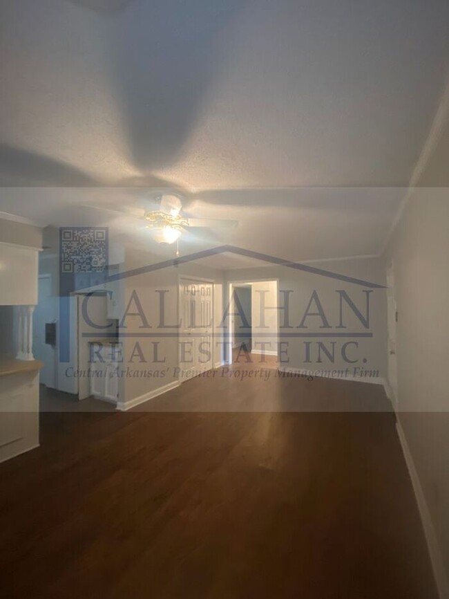 Building Photo - Indian Hills 3 Bedroom