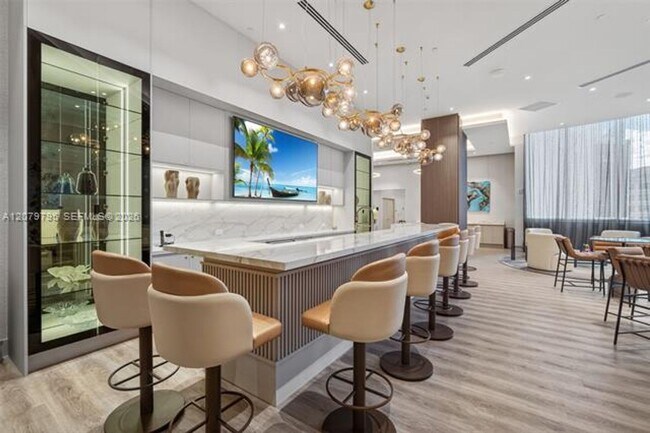 Building Photo - 333 Las Olas Way