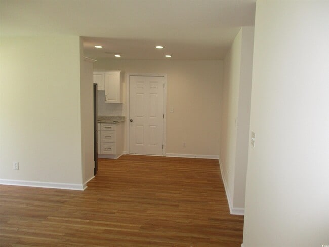 Building Photo - 483 Wallingford Cir