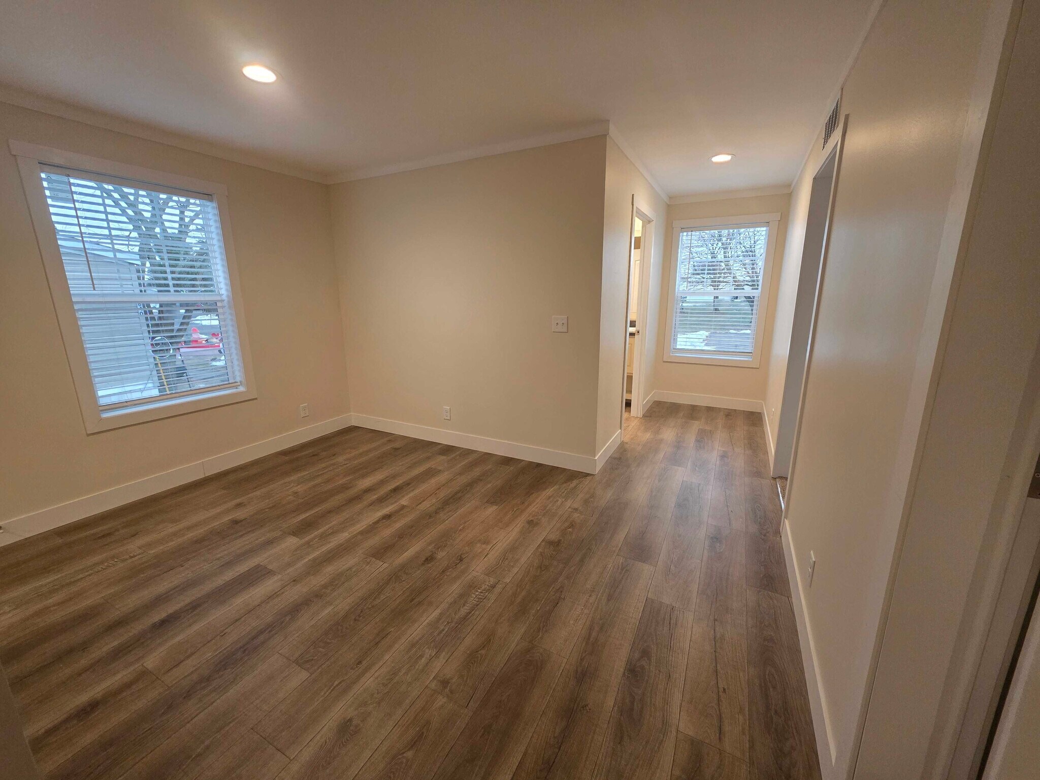 Building Photo - 3644 Chestnut St