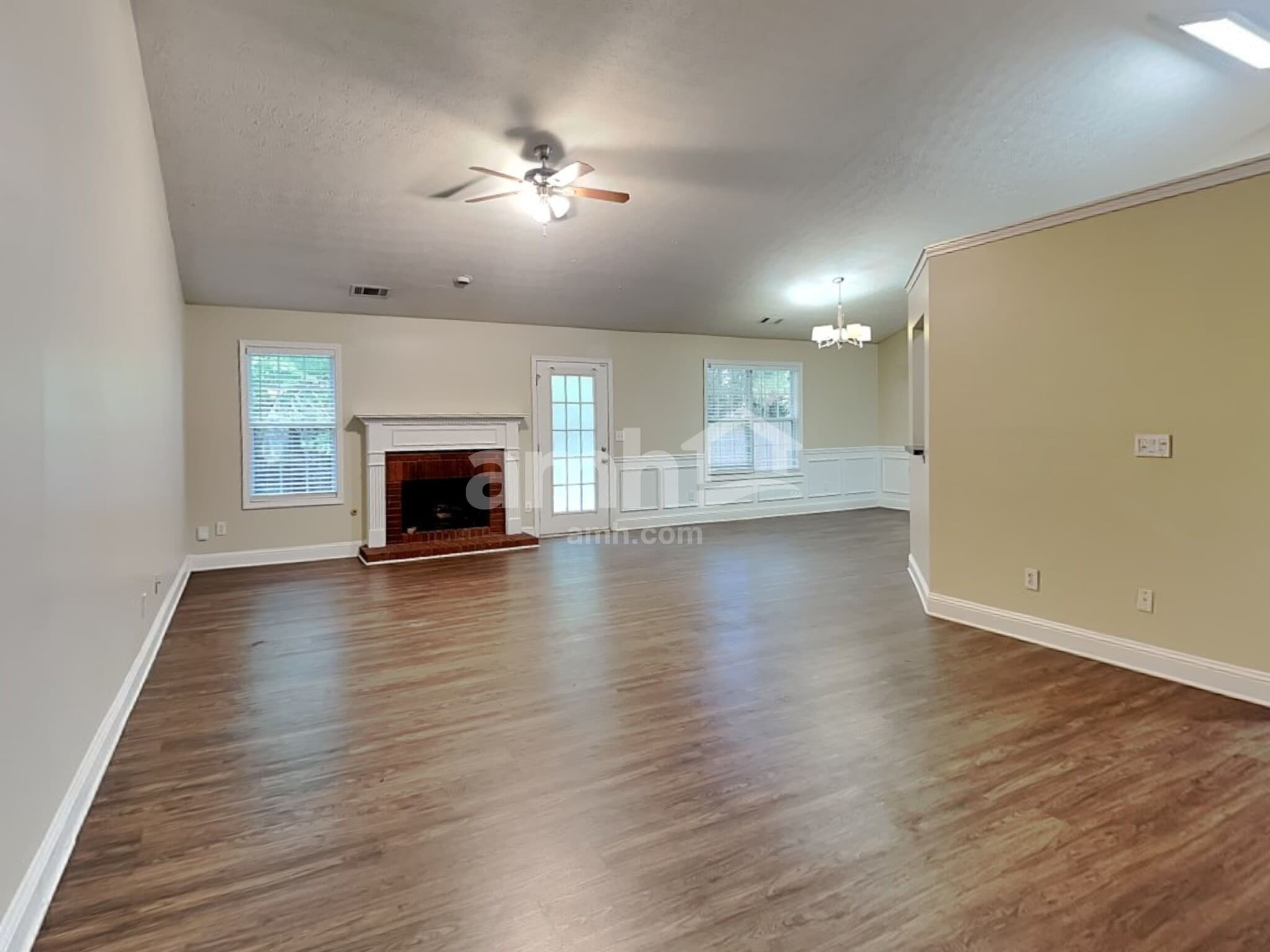 Building Photo - 2710 Meadow Gate Way