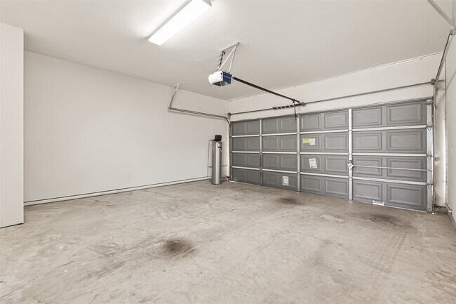 Building Photo - 6719 Sharpstone Creek Ln