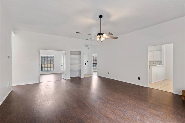 Building Photo - 5205 Wood Creek Ln