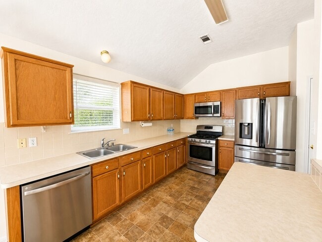 Building Photo - 6858 Stillwater Dr