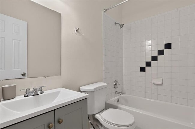 Building Photo - 1021 Ada Ave NW