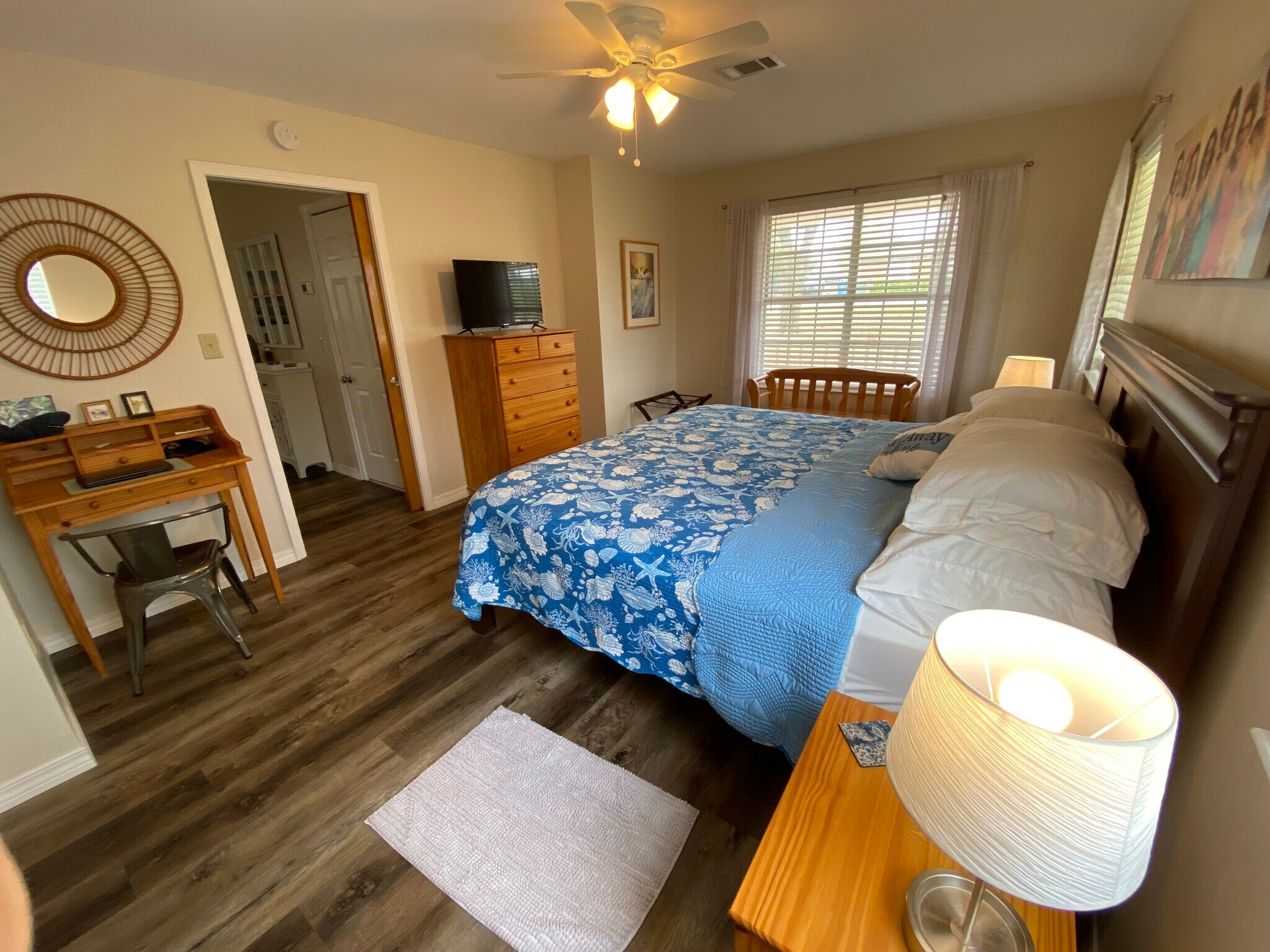 Building Photo - 5802 Monterey Ave