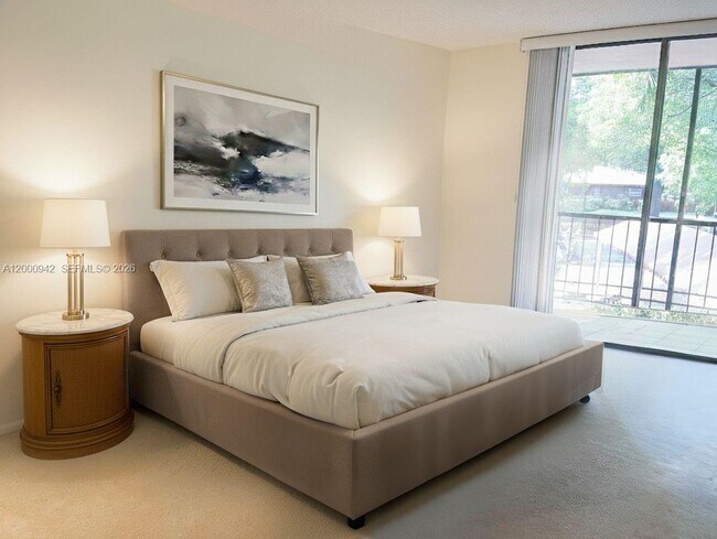 Building Photo - 3800 N Hills Dr