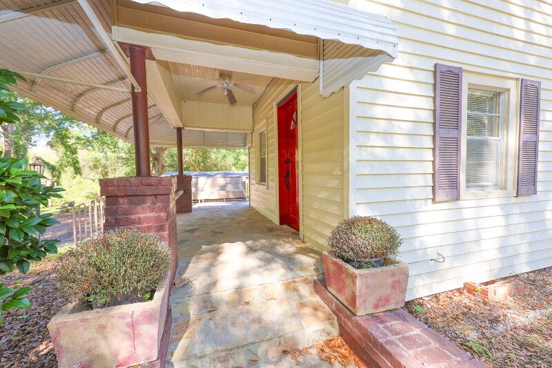 Building Photo - 31 Reed Dr