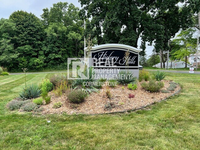 Building Photo - Budget-Friendly Comfort | 2-Bedroom with Updated Kitchen & Heat Included