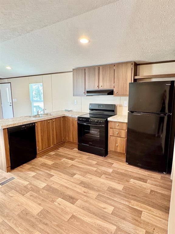 Building Photo - 20452 Vick Dr