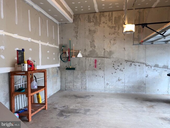 Building Photo - 2816 Admiral Ridge Rd