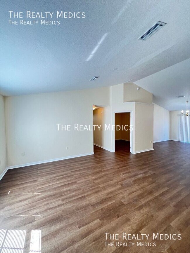 Building Photo - 8341 SW 135th Loop