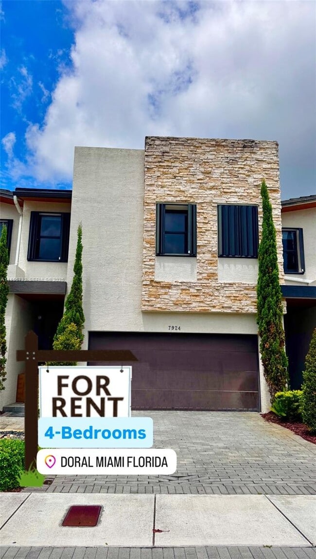 Building Photo - 7924 NW 105th Ave