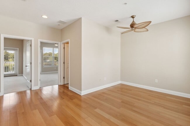 Building Photo - Cape Sound Condo