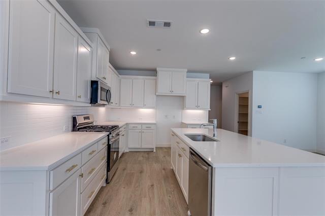 Building Photo - 8864 Scarp Hl Ln