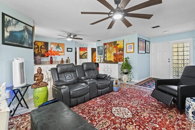 Building Photo - 3351 Emerald Oaks Dr